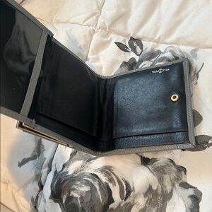 Gold Pfiel Piel Legitima Vintage Grey Kisslock Wallet Gold Hardware